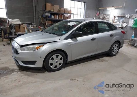 2016 Ford Focus S from USA, damaged, VIN 1FADP3E22GL352990